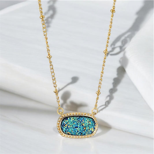 Green and Gold Oval Pendant Necklace