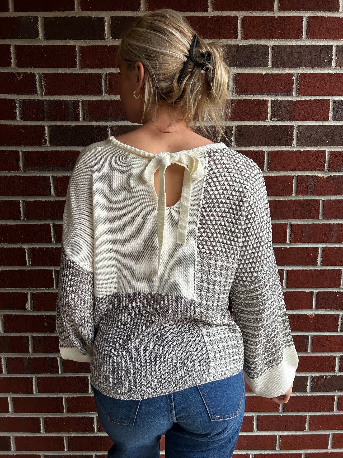 Back Tie Colorblock Knit Sweater in Grey