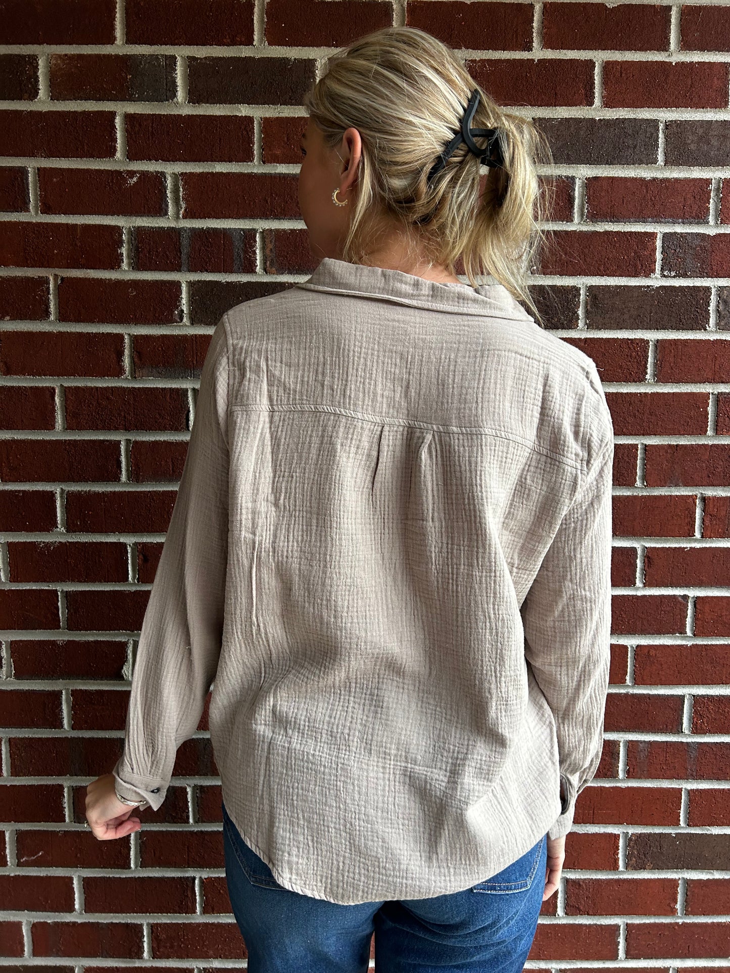 Long Sleeve Button Up Blouse in Mocha