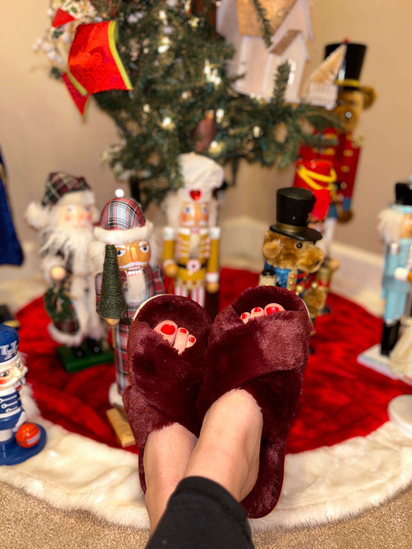 Fluffy Cross Strap Home Slippers in Burgundy